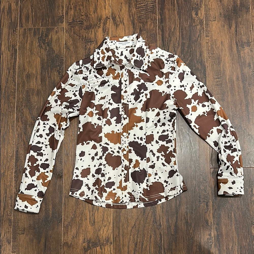 Ranch Dress’n Cow Print Performance Rodeo Shirt. Youth Medium